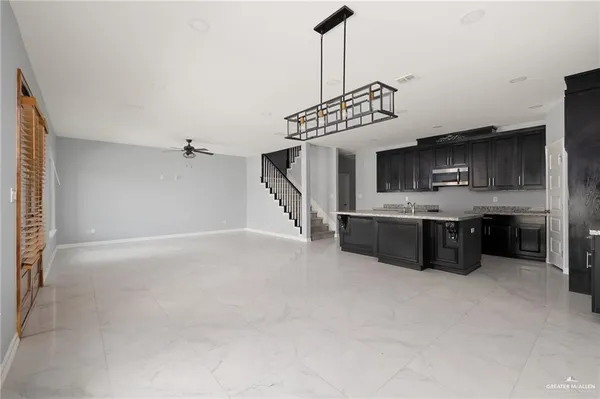 $2,200 | 5307 North Crown Point, Pharr, TX 78577