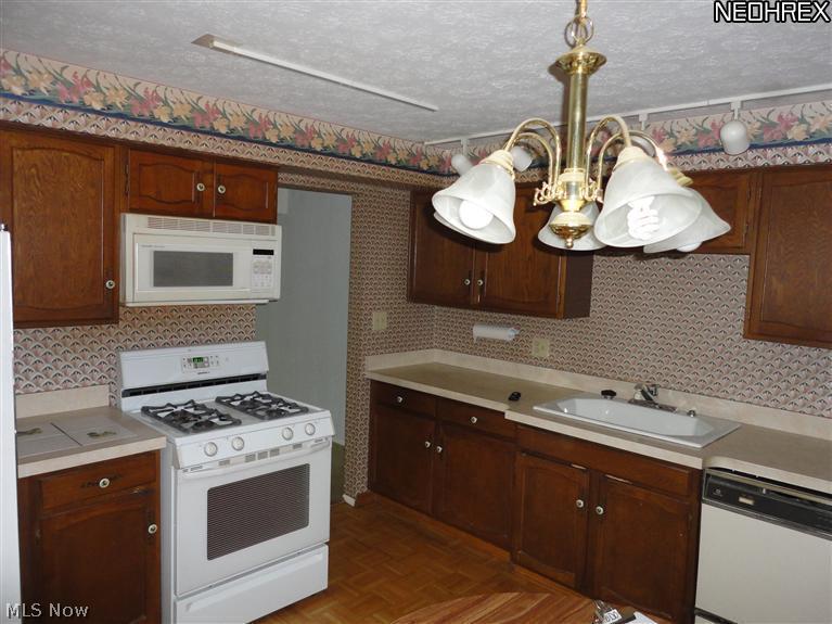 6462 Concord Drive, Unit O2 Parma, OH 44134 - Photo 6 of 14 Gallery Image 6
