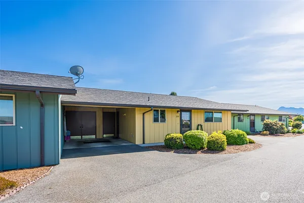 $280,000 | 1301 South 3rd Avenue, Unit 20B, Sequim, WA 98382