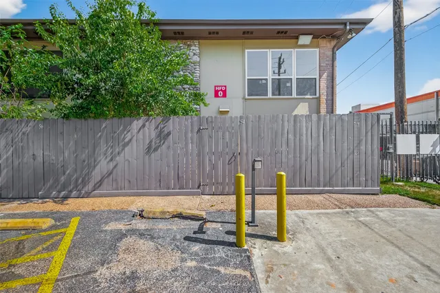 $97,500 | 7047 Bissonnet Street, Unit 54, Houston, TX 77074