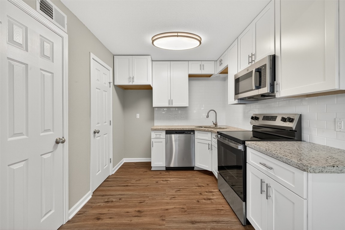 7047 Bissonnet Street, Unit 54 Houston, TX 77074 - Photo 14 of 30
