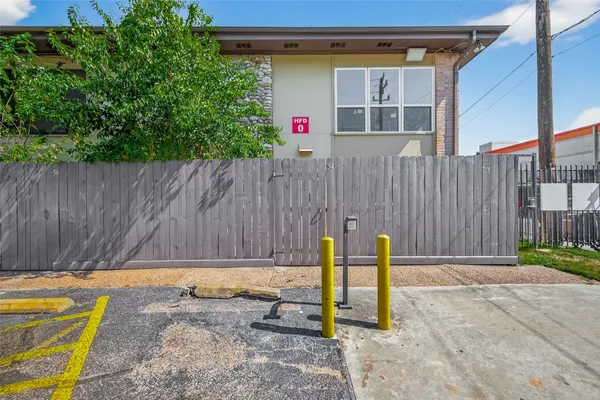 $74,900 | 7047 Bissonnet Street, Unit 54, Houston, TX 77074