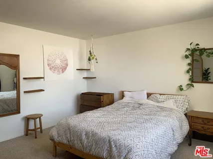 $810,000 | 11767 Iowa Avenue, Unit 10, Los Angeles, CA 90025