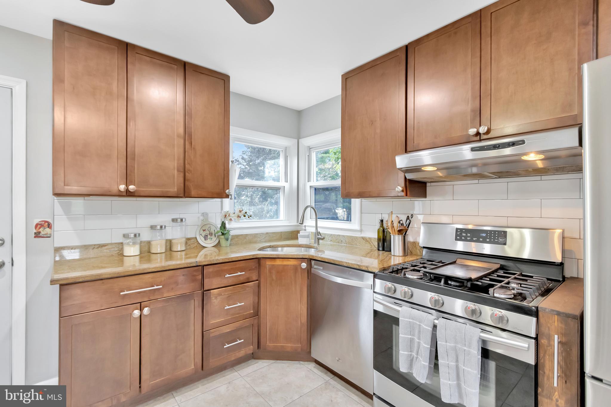 5915 Berwyn Road Berwyn Heights, MD 20740 - Photo 8 of 34 Gallery Image 8