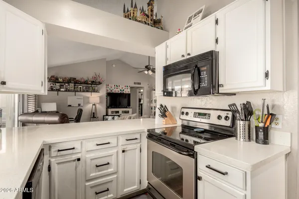 $369,700 | 1002 East Oraibi Drive, Phoenix, AZ 85024