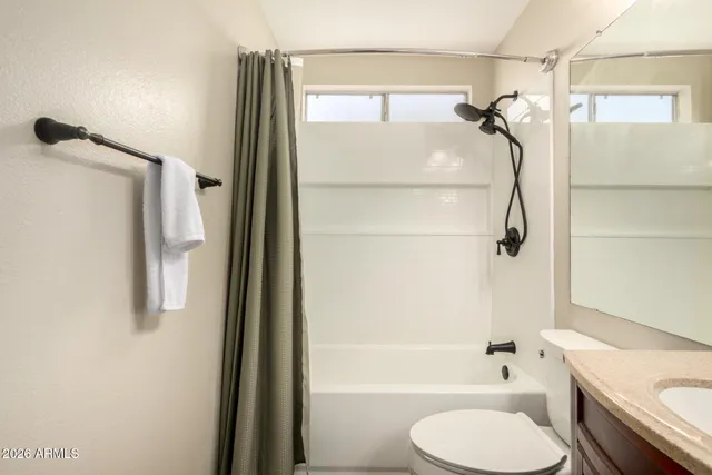 $369,900 | 1002 East Oraibi Drive, Phoenix, AZ 85024