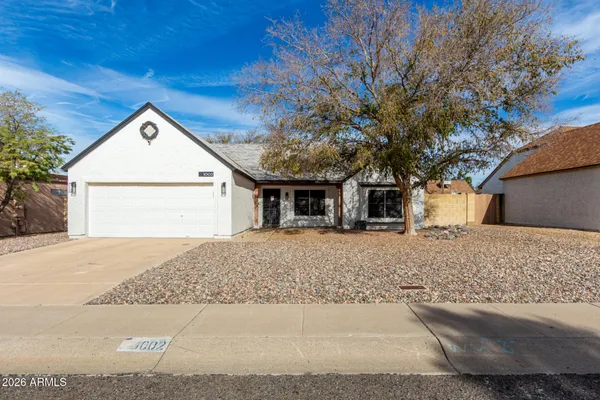 $369,700 | 1002 East Oraibi Drive, Phoenix, AZ 85024