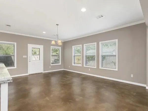 $3,495 | 3209 Link Street, Bryan, TX 77801
