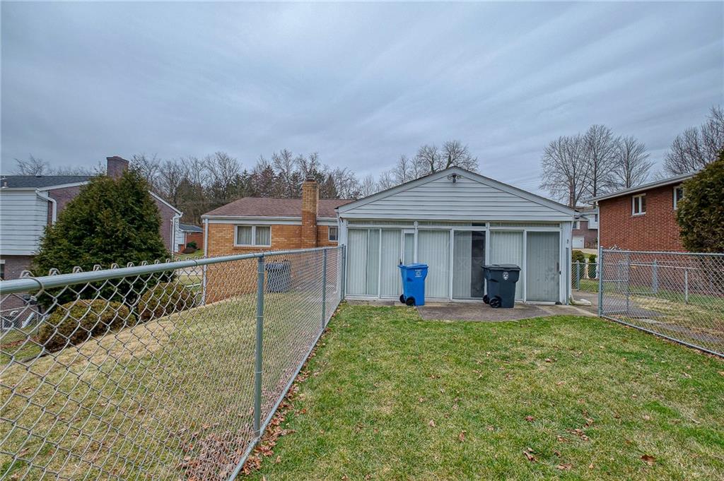 133 Foxcroft Road Pittsburgh, PA 15220 - Photo 21 of 25 Gallery Image 21