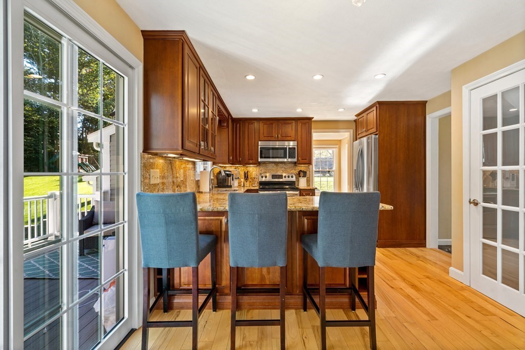 150 Old Farm Road North Andover, MA 01845 - Photo 6 of 36 Gallery Image 6