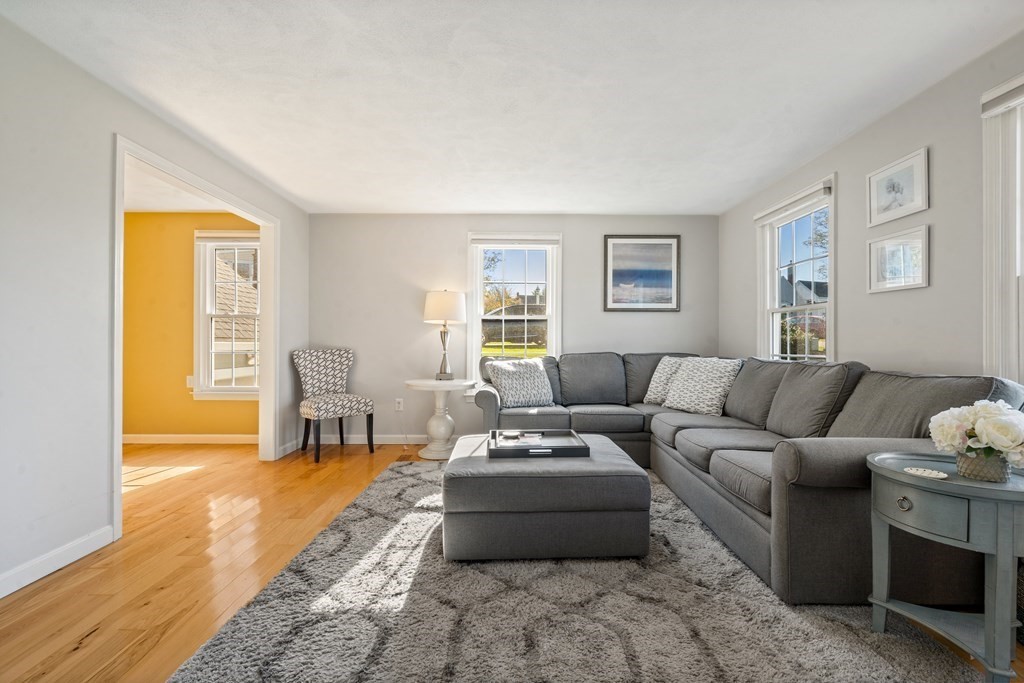 150 Old Farm Road North Andover, MA 01845 - Photo 8 of 36 Gallery Image 8