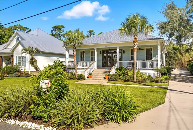$1,745,000 | 533 Timmons Street, St. Simons Island, GA 31522