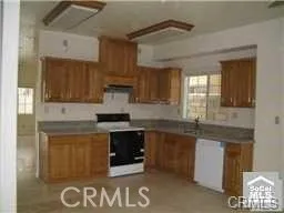 $4,395 | 306 Lampman Way, Placentia, CA 92870