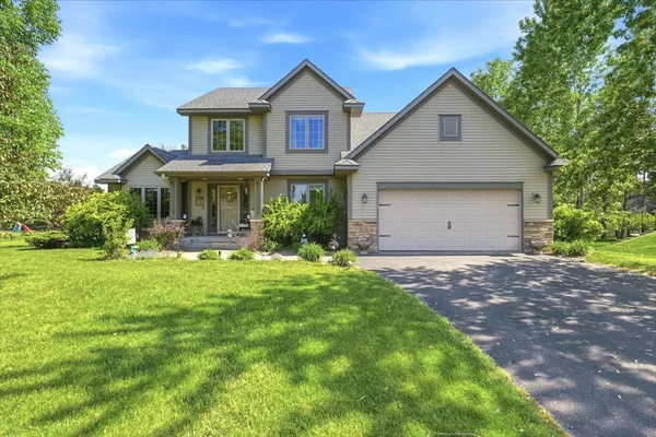 $464,900 | 1374 Pheasant Run, New Richmond, WI 54017