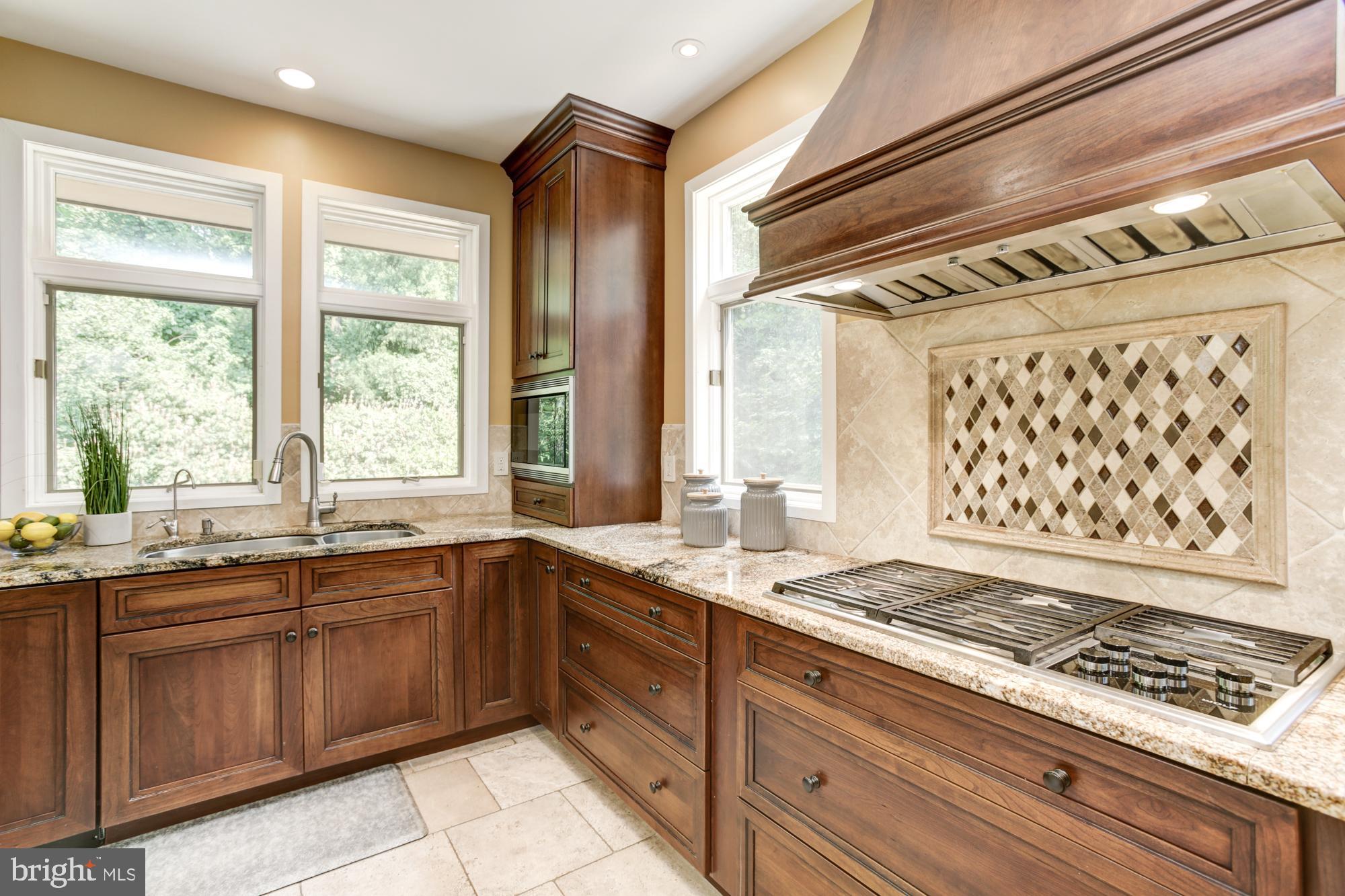 7 Evan Way Baltimore, MD 21208 - Photo 14 of 63