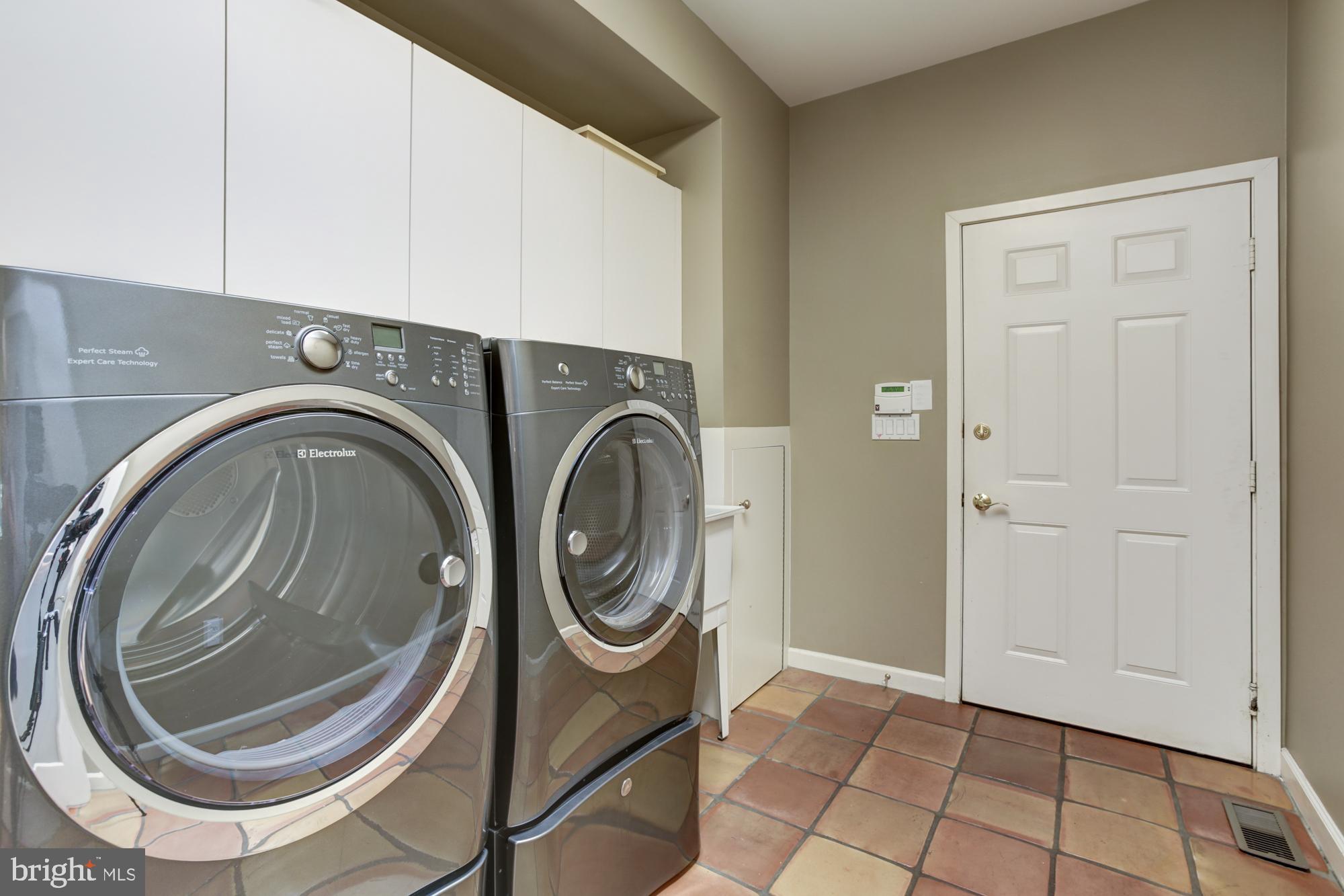 7 Evan Way Baltimore, MD 21208 - Photo 23 of 63