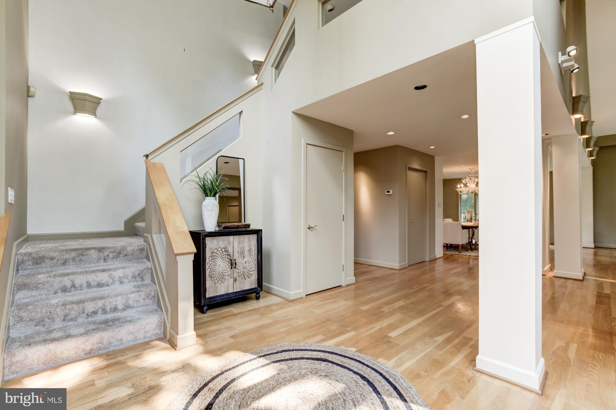 7 Evan Way Baltimore, MD 21208 - Photo 4 of 63