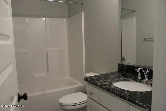 $1,975 | 2100 Remington Court, Unit A, Greenville, NC 27834