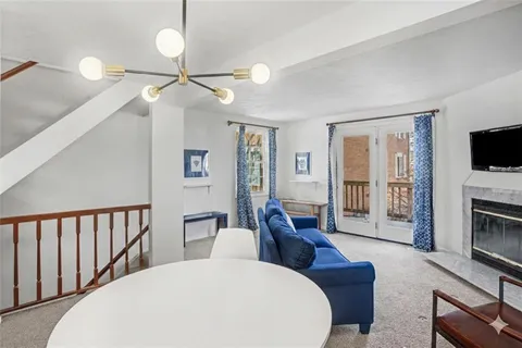 $289,000 | 107 Holmes Place, Pittsburgh, PA 15213