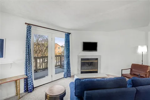 $289,000 | 107 Holmes Place, Pittsburgh, PA 15213