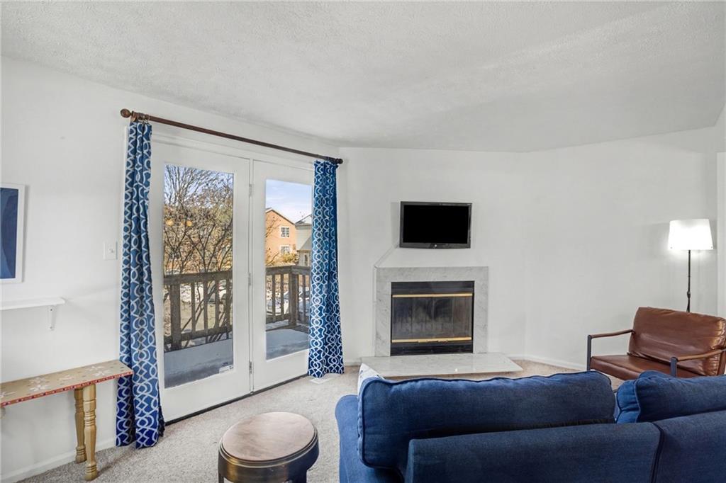 107 Holmes Place Pittsburgh, PA 15213 - Photo 15 of 44