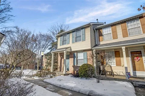 $289,000 | 107 Holmes Place, Pittsburgh, PA 15213