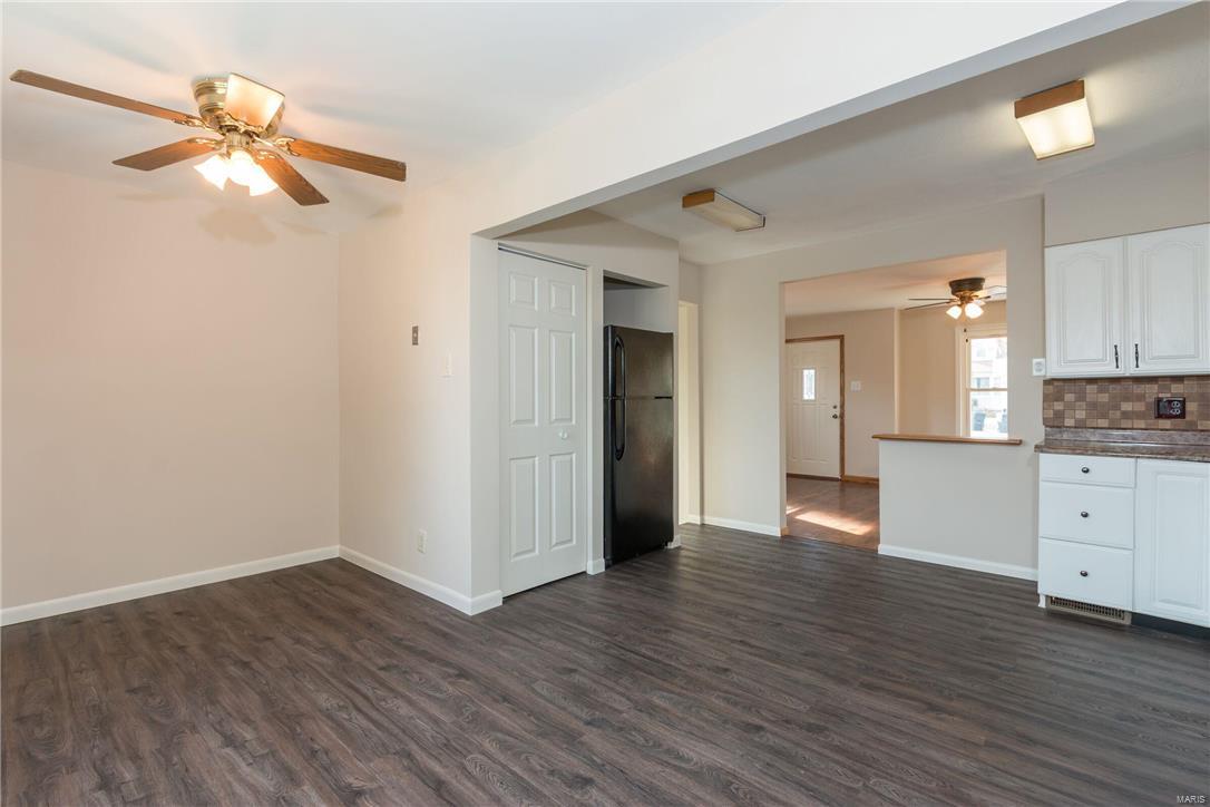 9526 MacKenzie Road Affton, MO 63123 - Photo 10 of 23