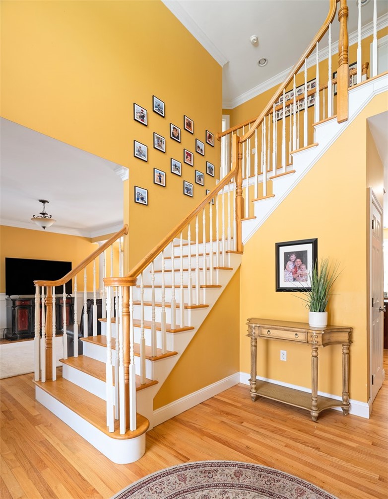 2 St Josephs Way Hopkinton, RI 02832 - Photo 3 of 33