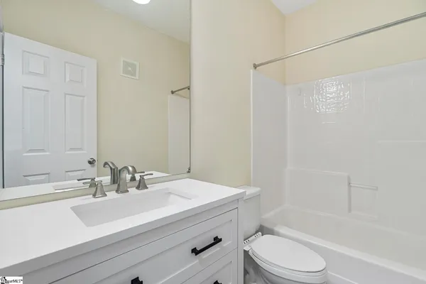 $179,900 | 151 Wexford Drive, Unit 205, Anderson, SC 29621