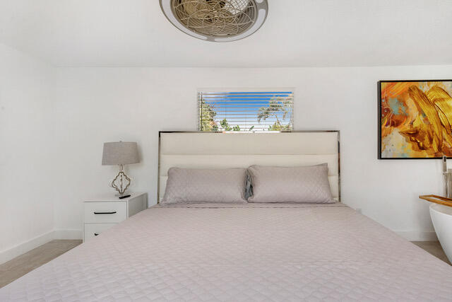 3131 Avenue H East Riviera Beach, FL 33404 - Photo 25 of 38 025