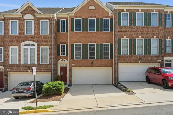 $3,595 | 8439 Kirby Lionsdale Drive, Lorton, VA 22079