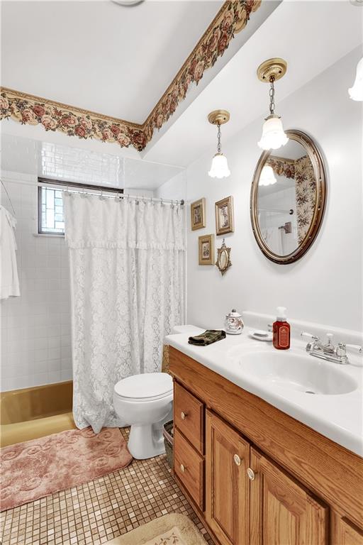 532 Valley View Road Eighty Four, PA 15330 - Photo 15 of 25 a bathroom with a sink a toilet and a mirror