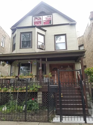$3,000 | 2442 North Lawndale Avenue, Unit 2, Chicago, IL 60647