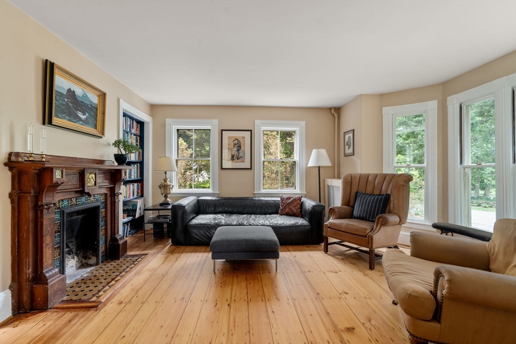 25 Farm Road Sherborn, MA 01770 - Photo 16 of 42 Gallery Image 16