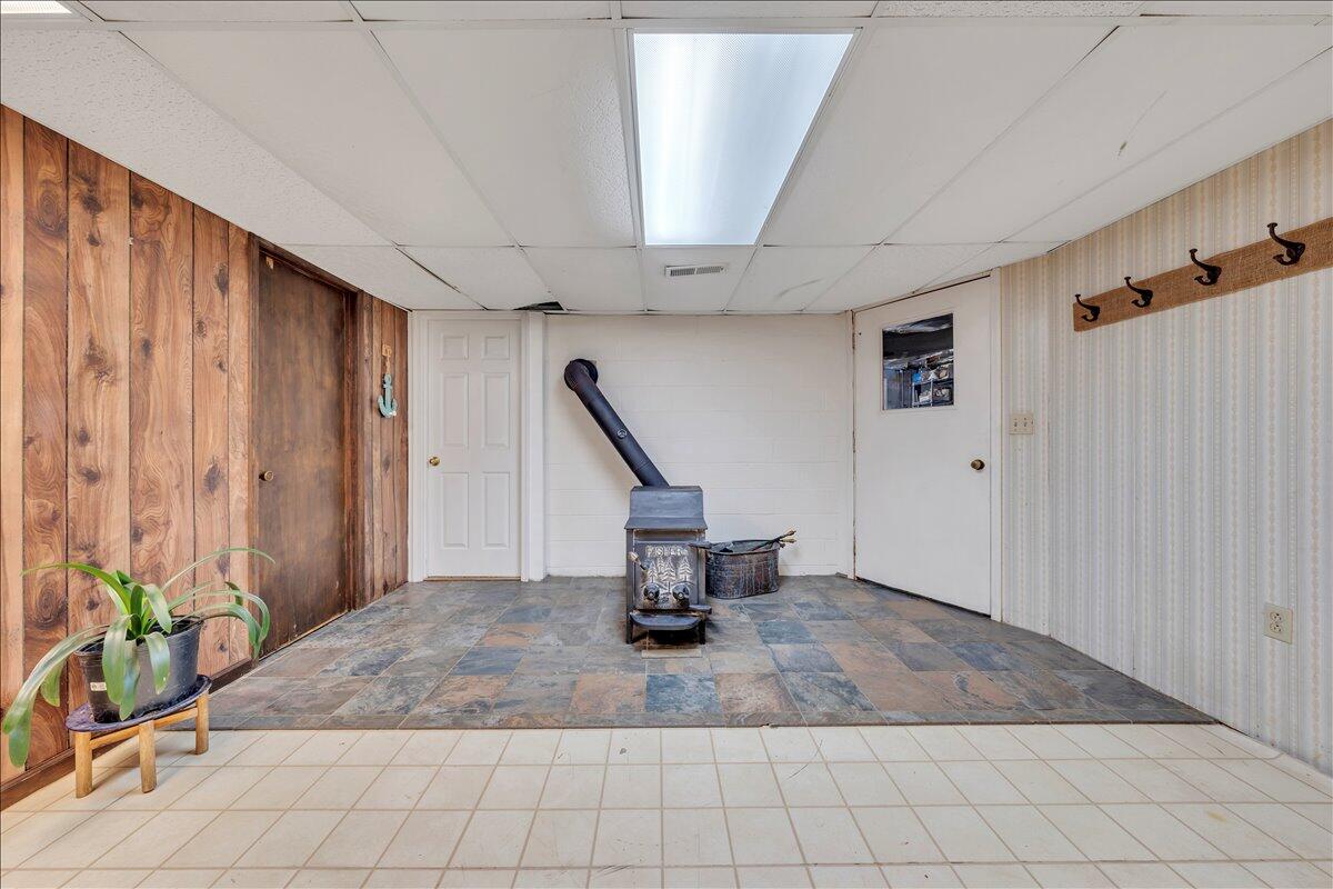 280 Woodwinds Road Callaway, VA 24067 - Photo 34 of 53 Lower Level