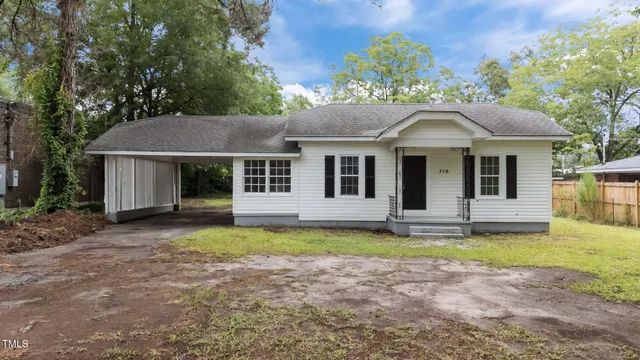 $170,000 | 316 South Maple Avenue, Kenly, NC 27542