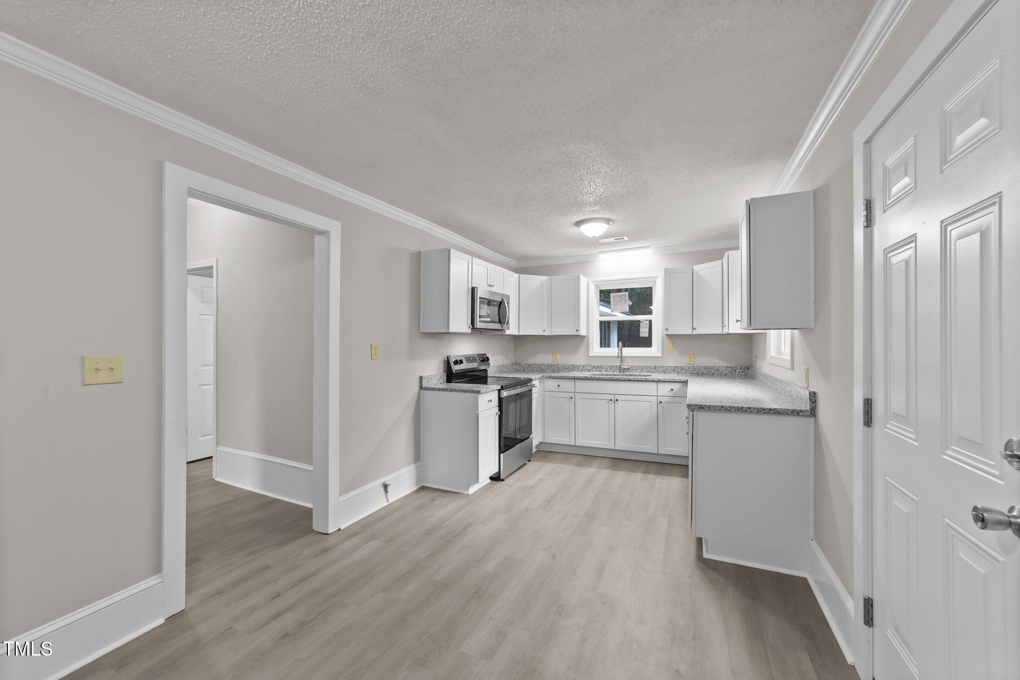 316 South Maple Avenue Kenly, NC 27542 - Photo 12 of 45 39-web-or-mls-VB4A3866