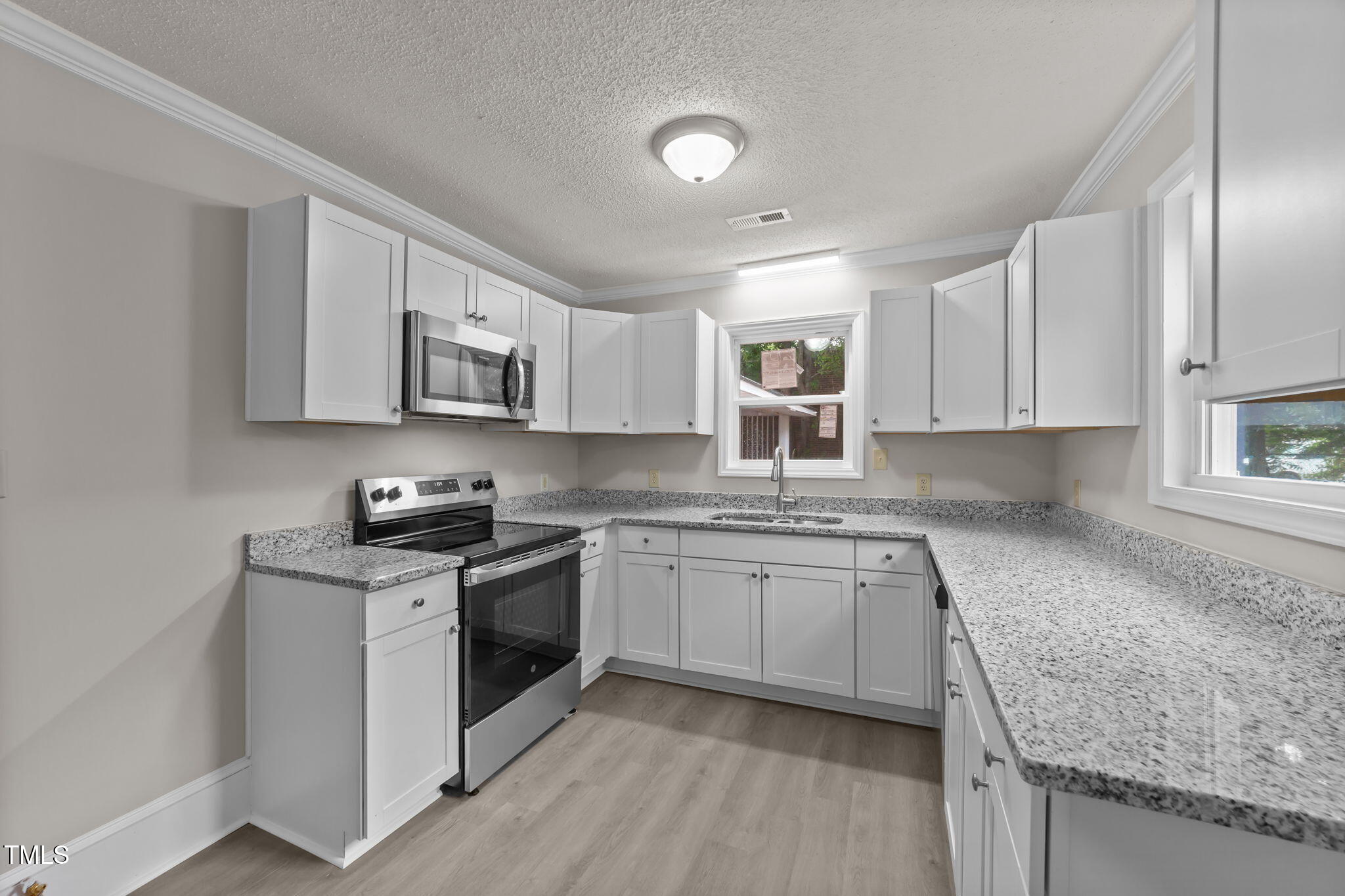 316 South Maple Avenue Kenly, NC 27542 - Photo 14 of 45 42-web-or-mls-VB4A3887