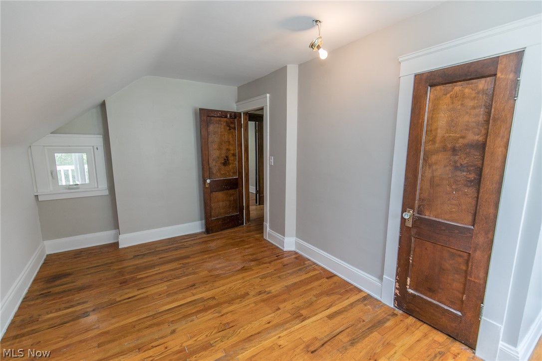 3100 Yorkshire Road Cleveland, OH 44118 - Photo 23 of 35 Gallery Image 23