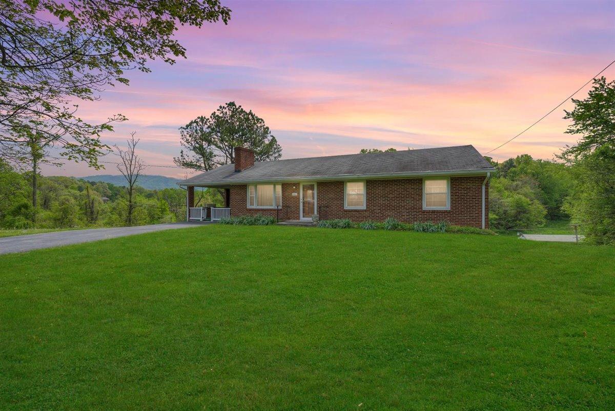 2822 Blue Ridge Boulevard Roanoke, VA 24012 - Photo 1 of 35 01-Rapidimagery-Twilight1
