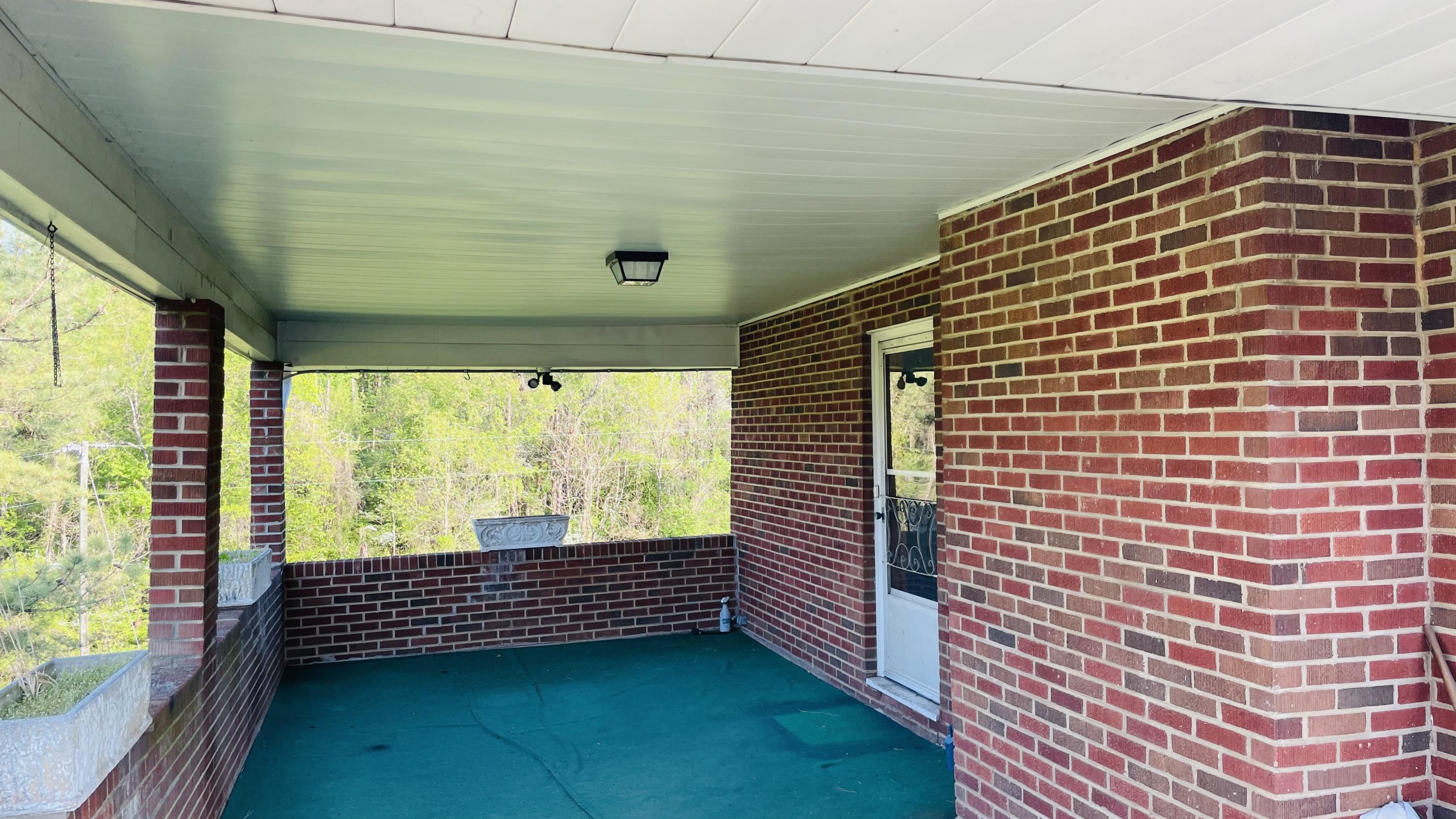 2822 Blue Ridge Boulevard Roanoke, VA 24012 - Photo 9 of 35 1A5686FD-DB46-4BFE-93FC-A01EBD6D265D
