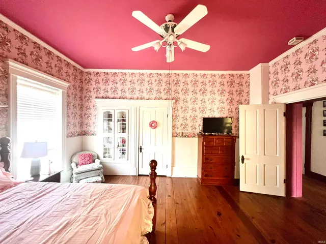 $369,000 | 501 East Main Street, Loogootee, IN 47553