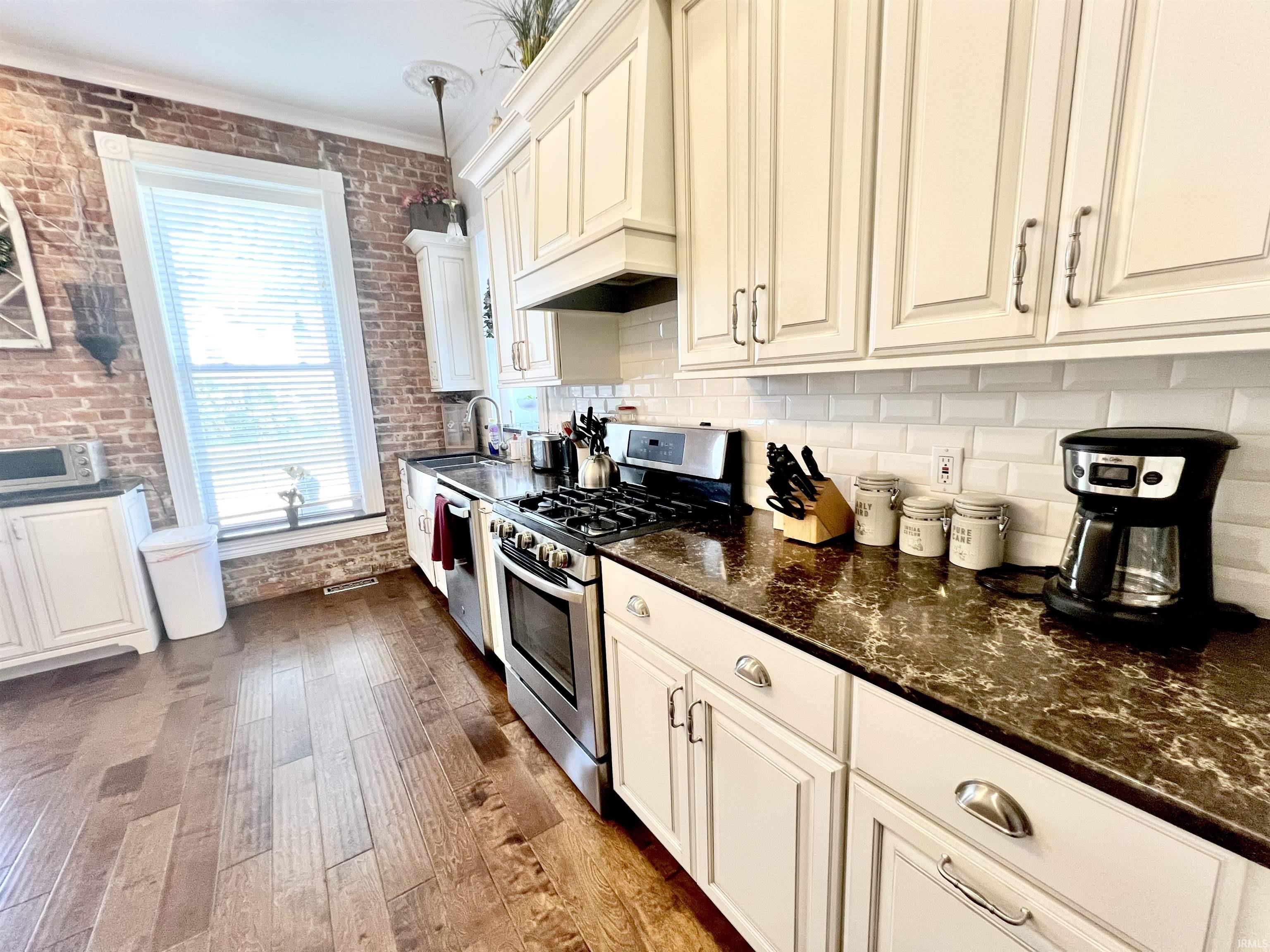 501 East Main Street Loogootee, IN 47553 - Photo 6 of 36