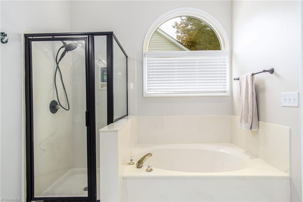6409 High View Road Greensboro, NC 27410 - Photo 16 of 26 Gallery Image 16