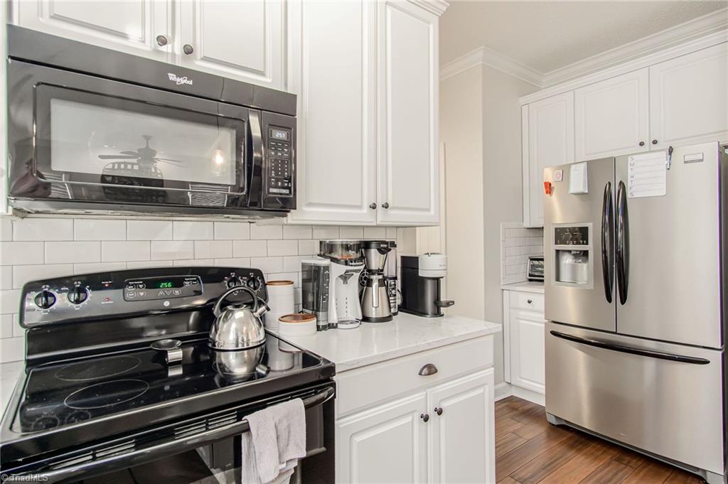 6409 High View Road Greensboro, NC 27410 - Photo 7 of 26 Gallery Image 7