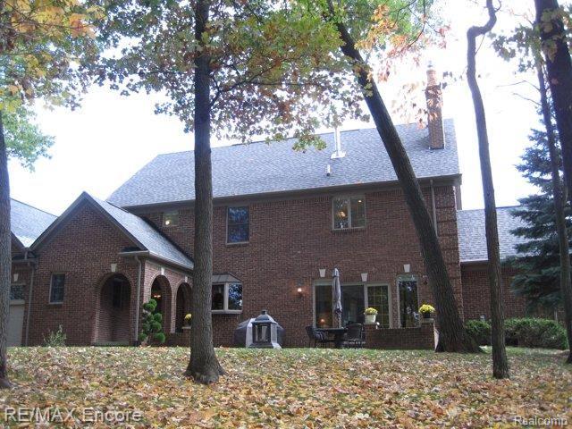 8635 Deerwood Road Clarkston, MI 48348 - Photo 9 of 58 Rear_2.jpg