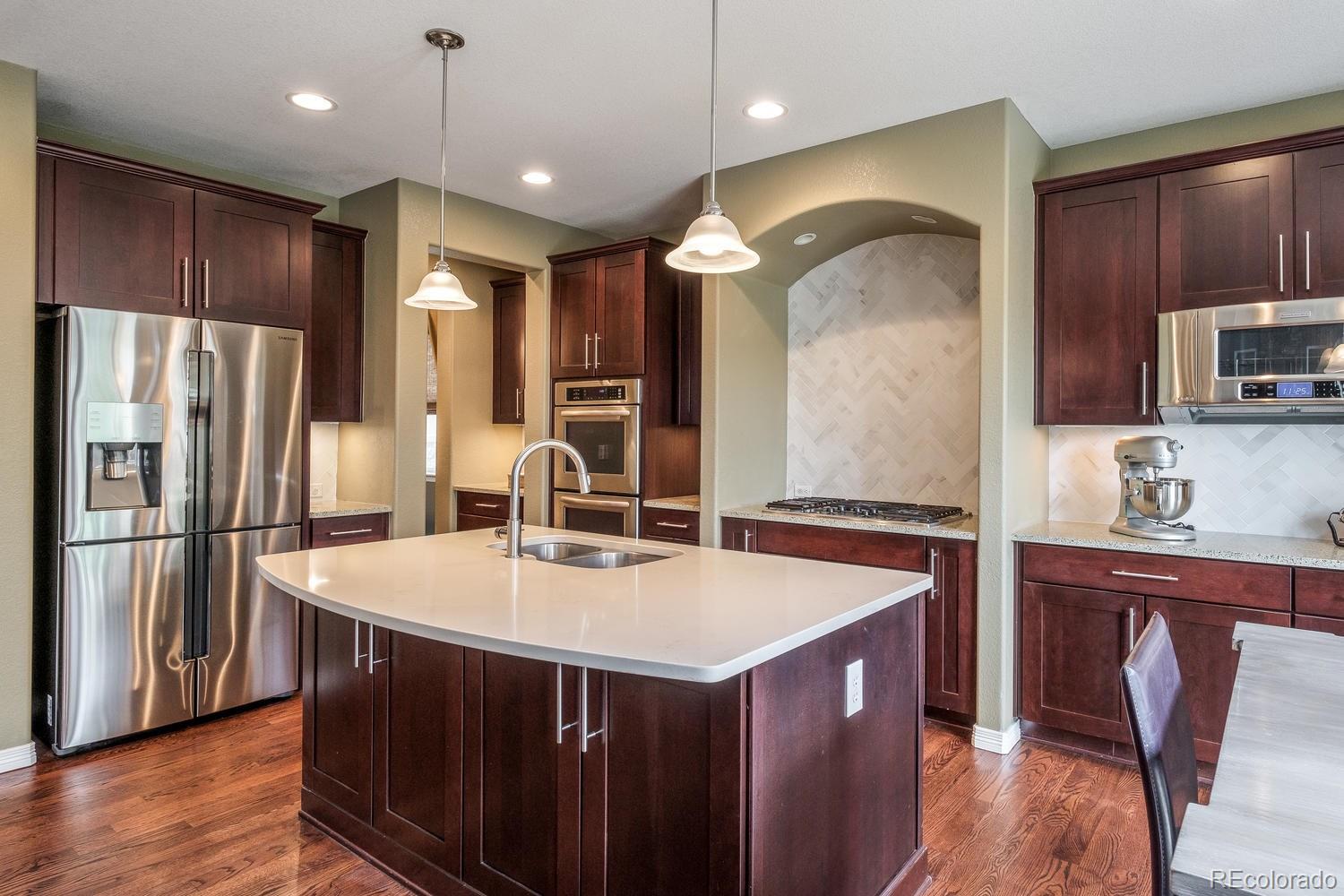 10946 Ashurst Way Highlands Ranch, CO 80130 - Photo 8 of 35 Gallery Image 8