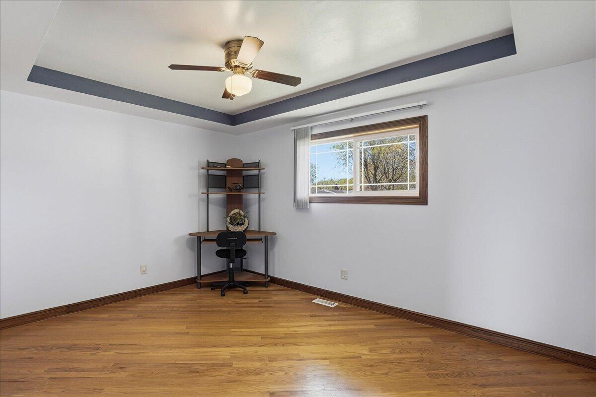 9937 Delaware Place Highland, IN 46322 - Photo 16 of 31 1200x800