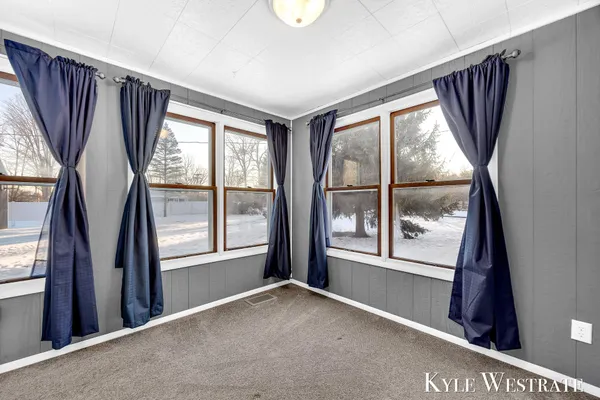 $216,500 | 10298 North 19th Street, Plainwell, MI 49080