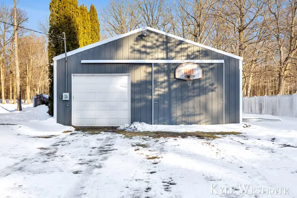 $216,500 | 10298 North 19th Street, Plainwell, MI 49080
